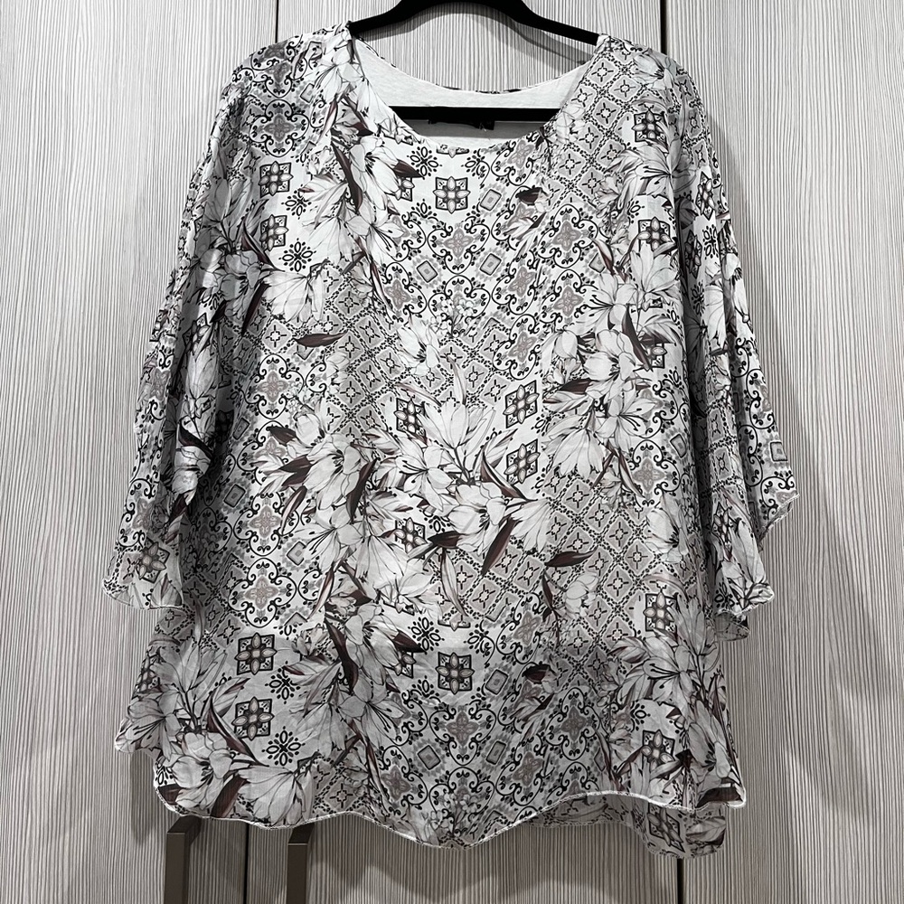M Made in Italy Silk Viscose Layered Floral Blouse‎ Small Boho Bell Sleeve